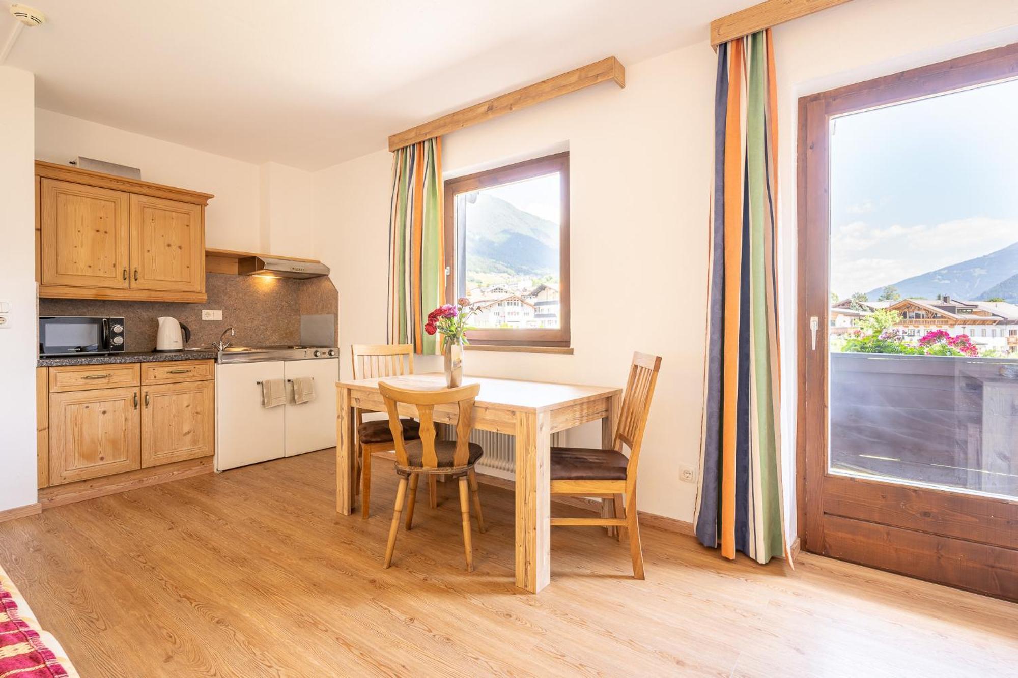 Hotel Eschenhof & Apartments Fulpmes Luaran gambar